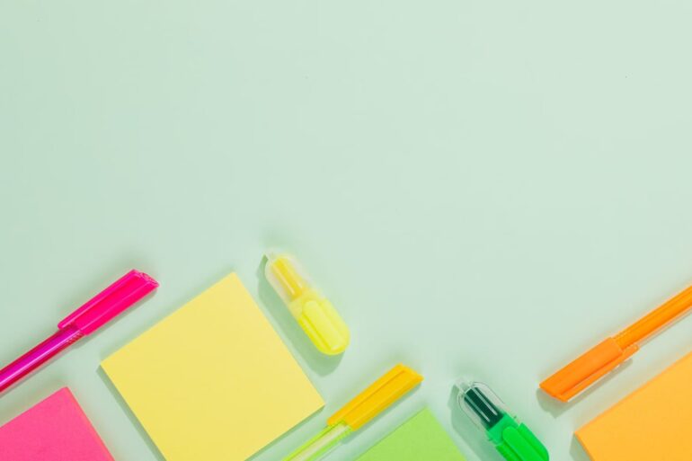 Quelles sont les fournitures de bureau essentielles ?